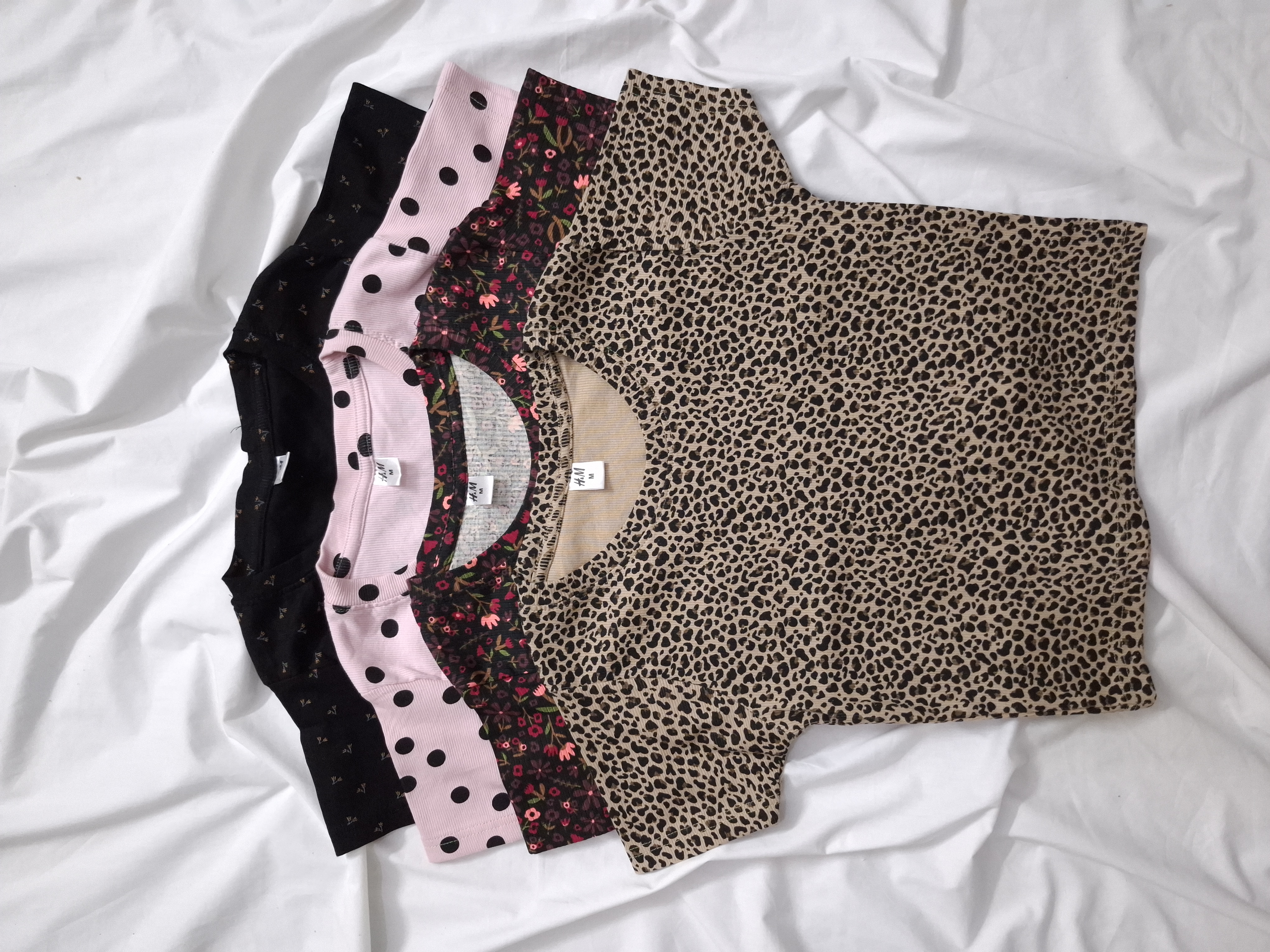 کراپ تیشرت دخترانه وارداتی مدل طرحدار جنس کبریتی